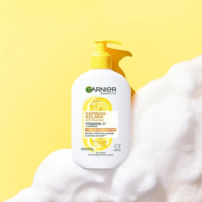 Garnier Skin Active Express Aclara Vitamina C Gel Limpiador Facial, Crema Hidratante 250ml